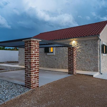 Holiday Home Figurica Novigrad  Bagian luar foto
