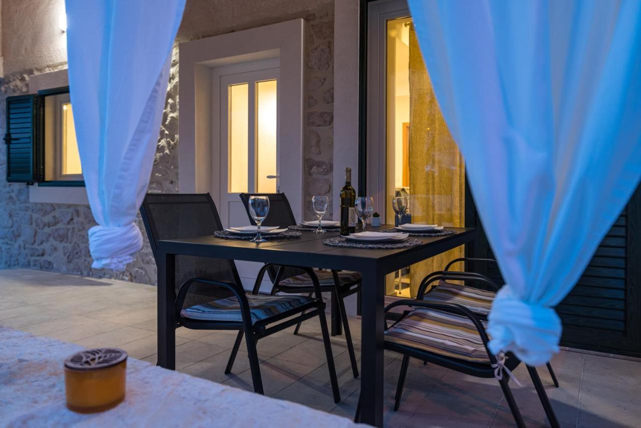 Holiday Home Figurica Novigrad  Bagian luar foto