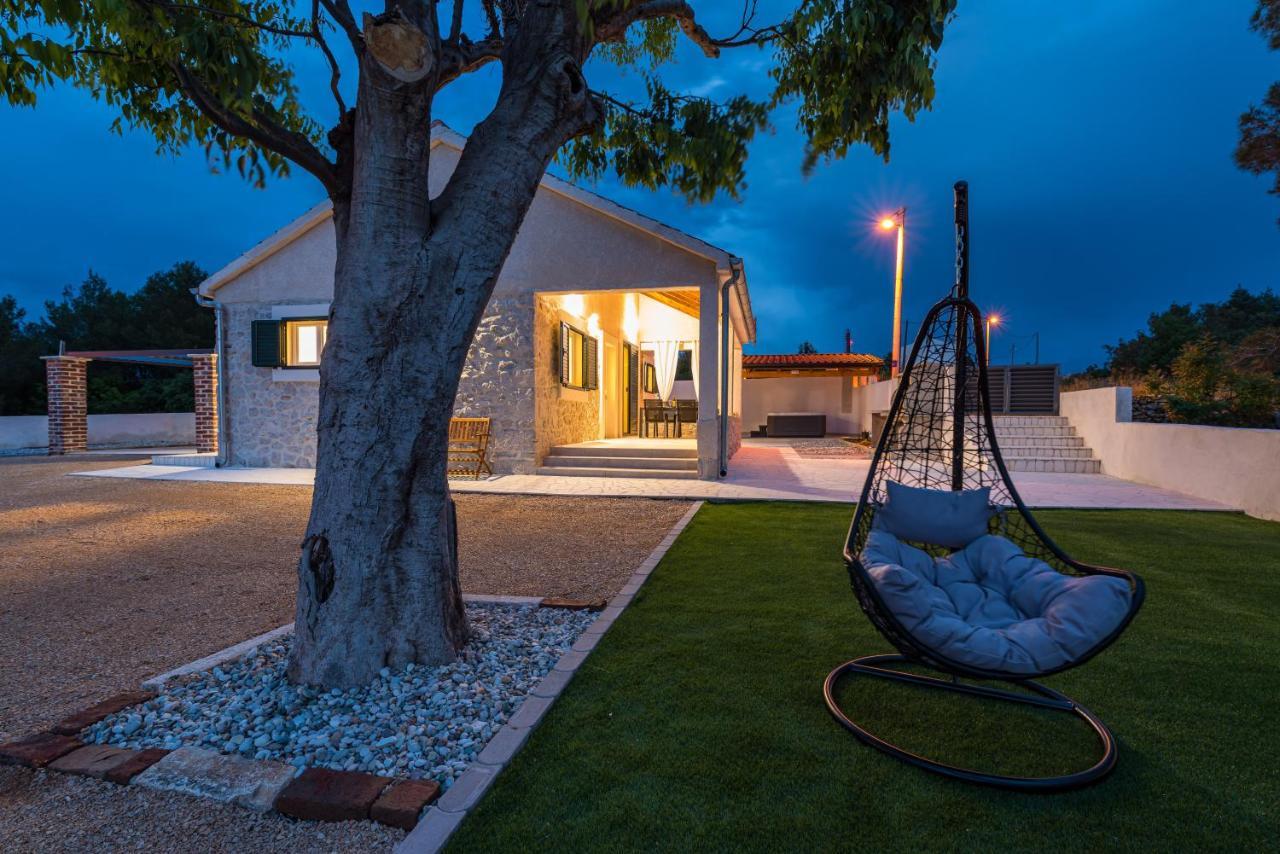 Holiday Home Figurica Novigrad  Bagian luar foto
