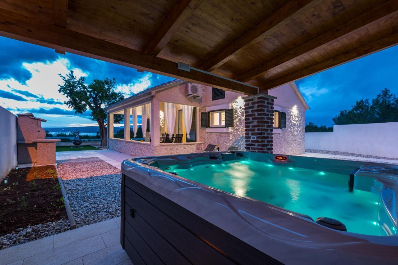 Holiday Home Figurica Novigrad  Bagian luar foto