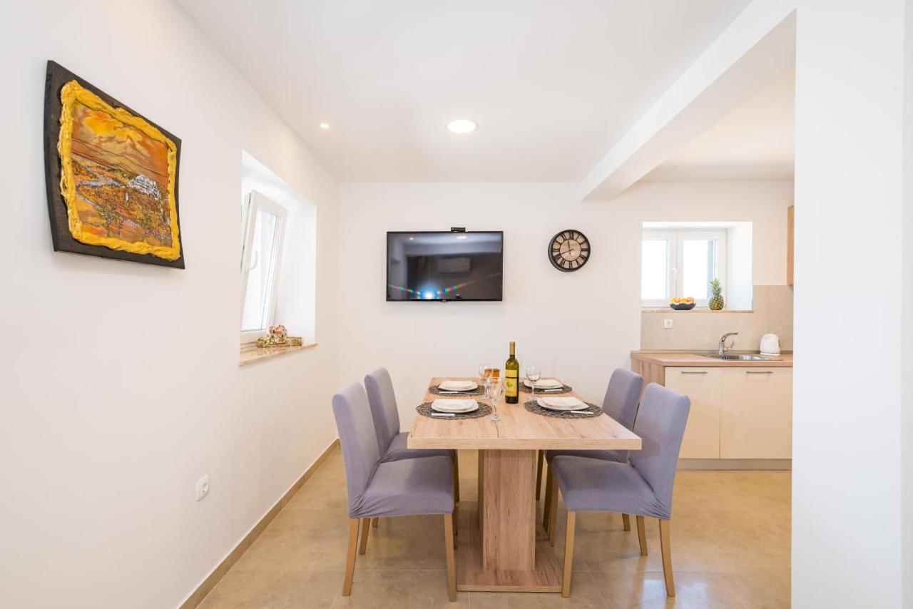 Holiday Home Figurica Novigrad  Bagian luar foto