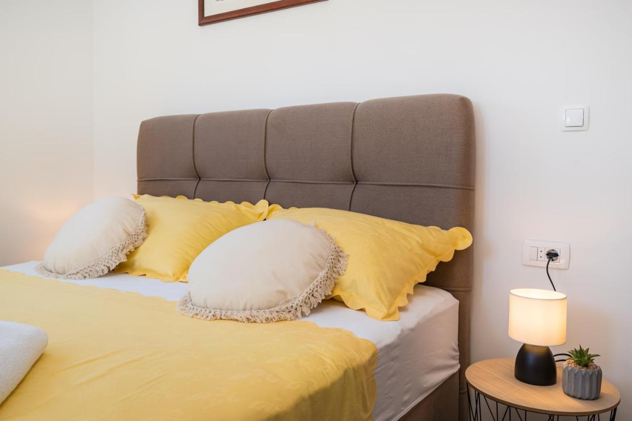 Holiday Home Figurica Novigrad  Bagian luar foto