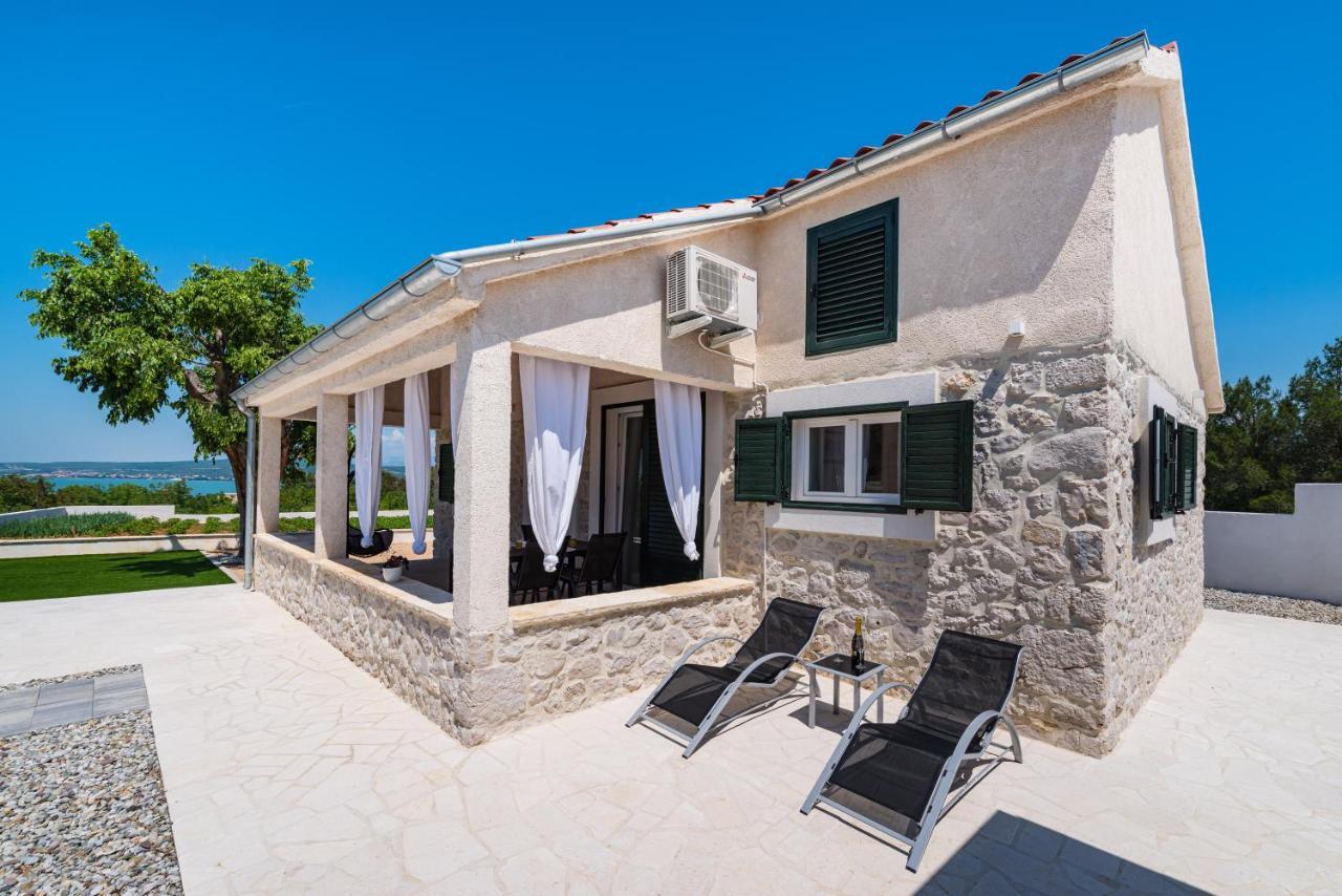 Holiday Home Figurica Novigrad  Bagian luar foto
